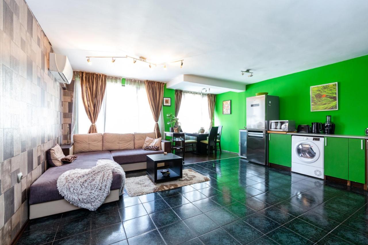 The Green Apartment - Free Parking Sofia Exterior foto