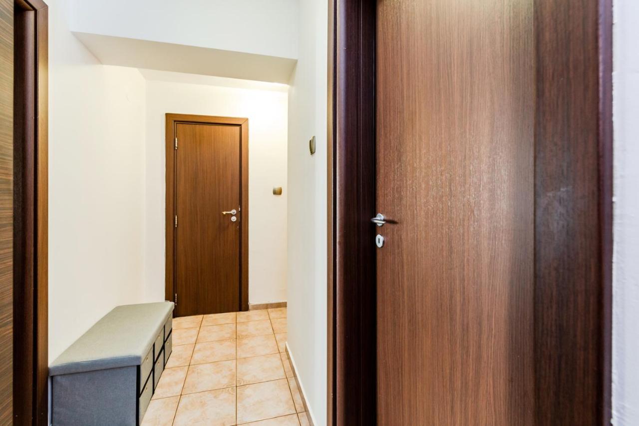 The Green Apartment - Free Parking Sofia Exterior foto