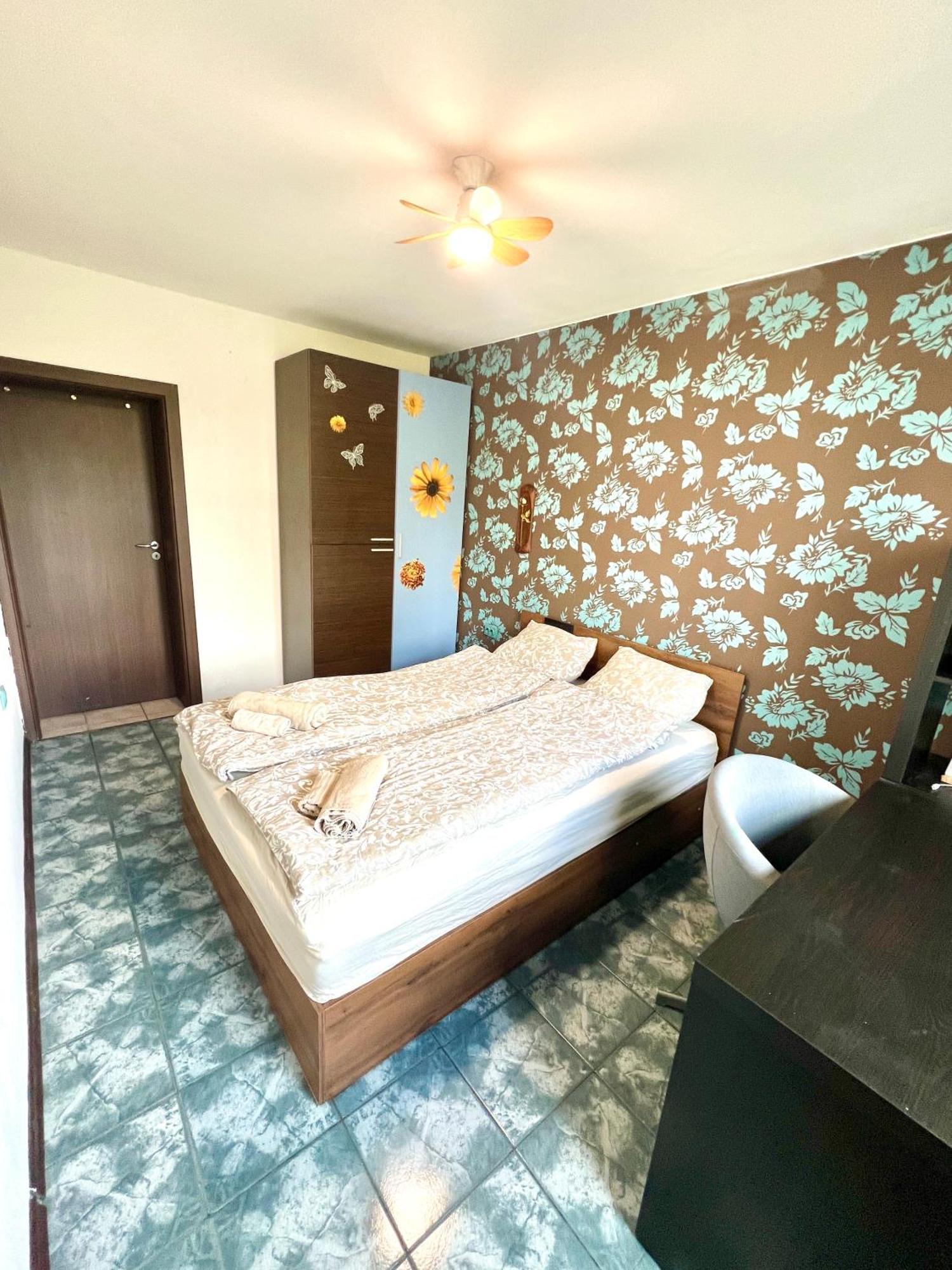 The Green Apartment - Free Parking Sofia Exterior foto
